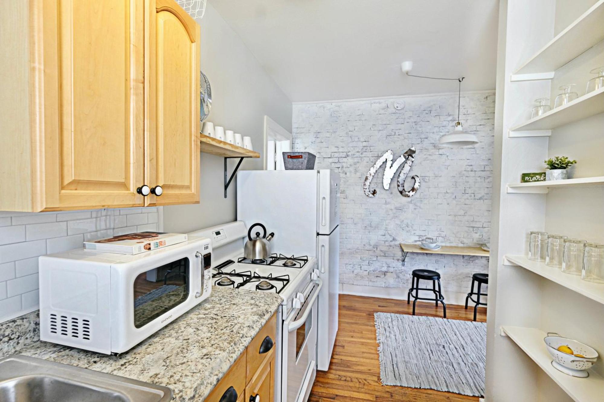 The Urban Farmhaus SHELTER IN PLACE HERE! Dallas Exterior foto